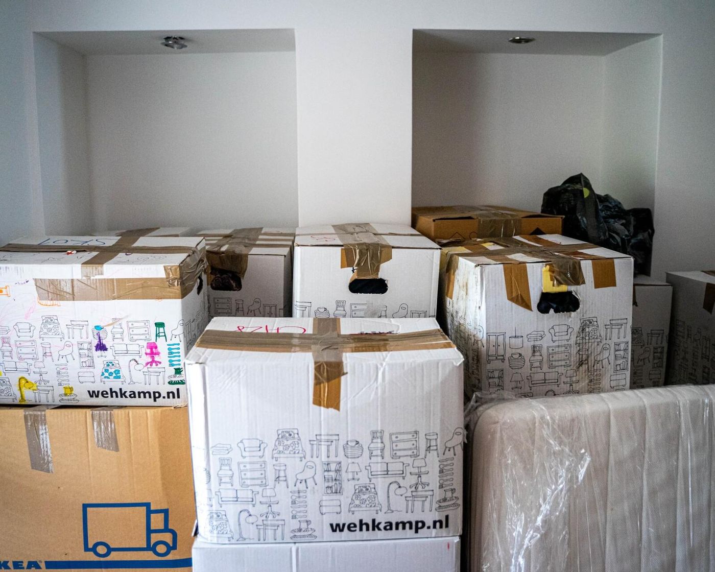 Icon is Moving - 5 June 2017